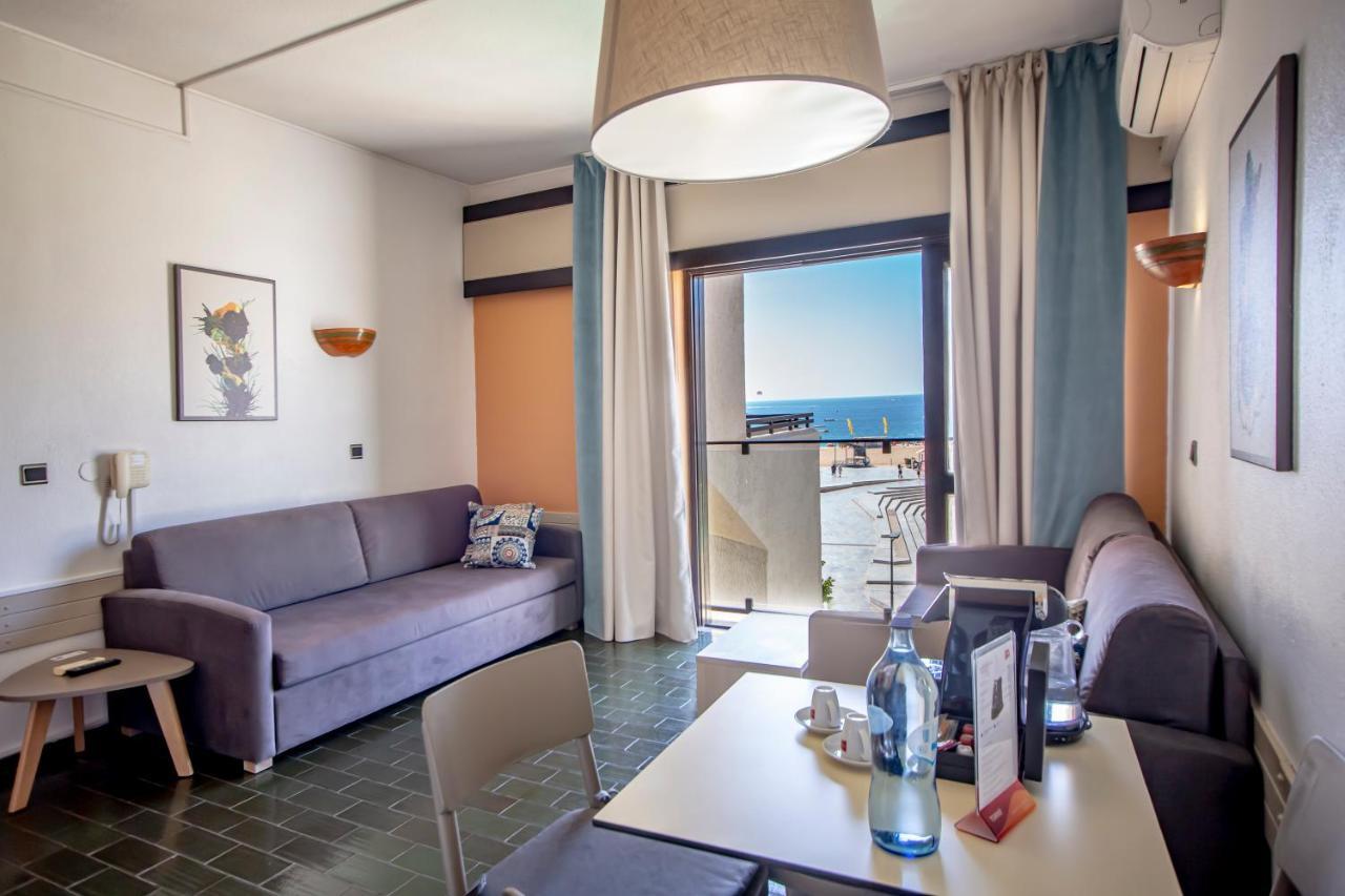 Aparthotel Turial Old Town Ocean View Albufeira Esterno foto