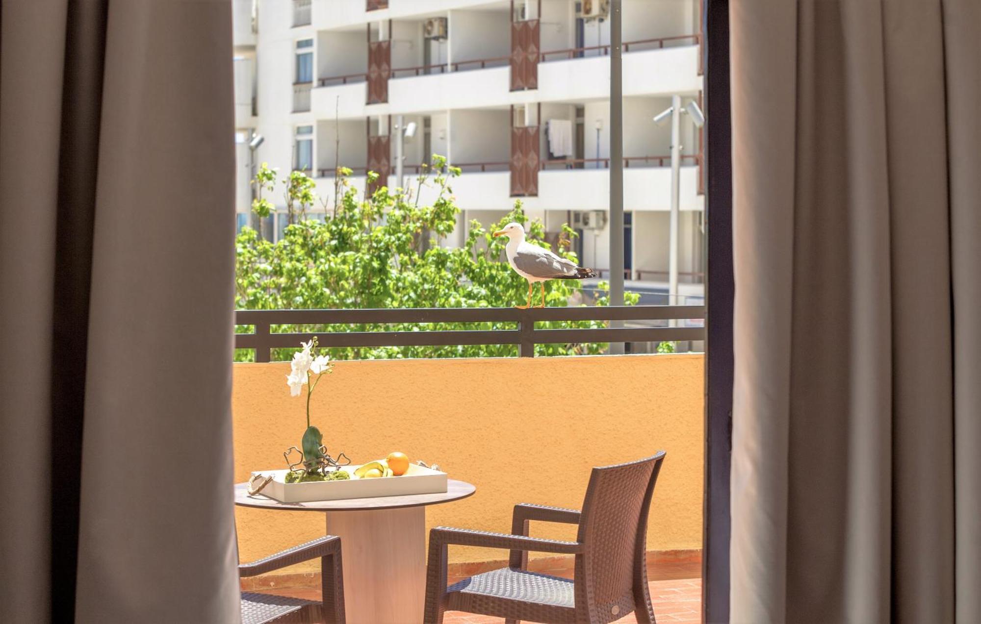Aparthotel Turial Old Town Ocean View Albufeira Esterno foto