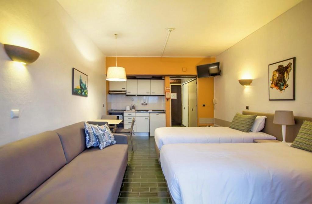 Aparthotel Turial Old Town Ocean View Albufeira Esterno foto